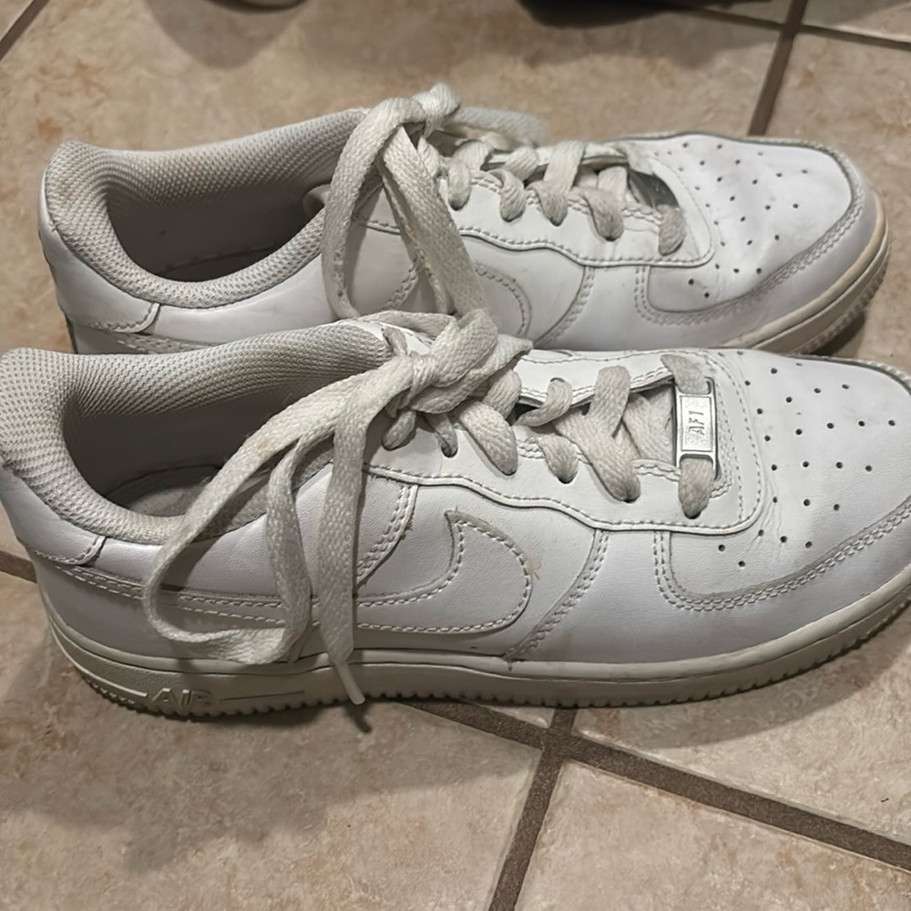 Used Nike Air Force 1’s